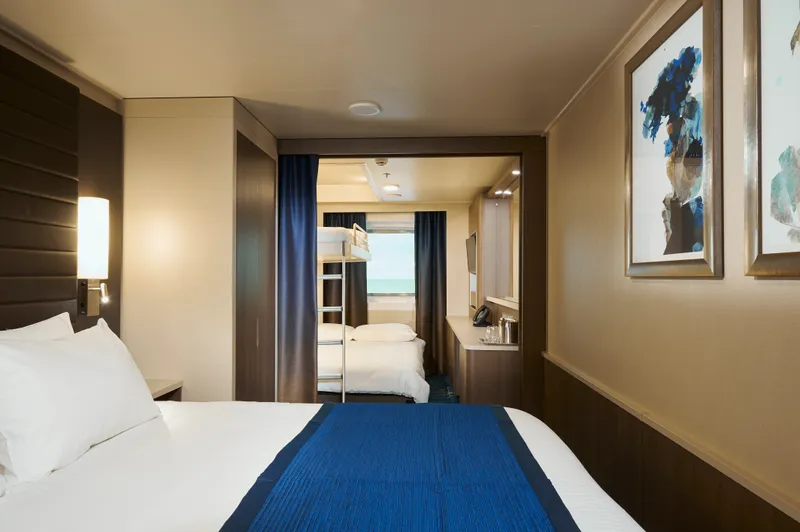 Cameră Familială cu Vedere la Ocean 1