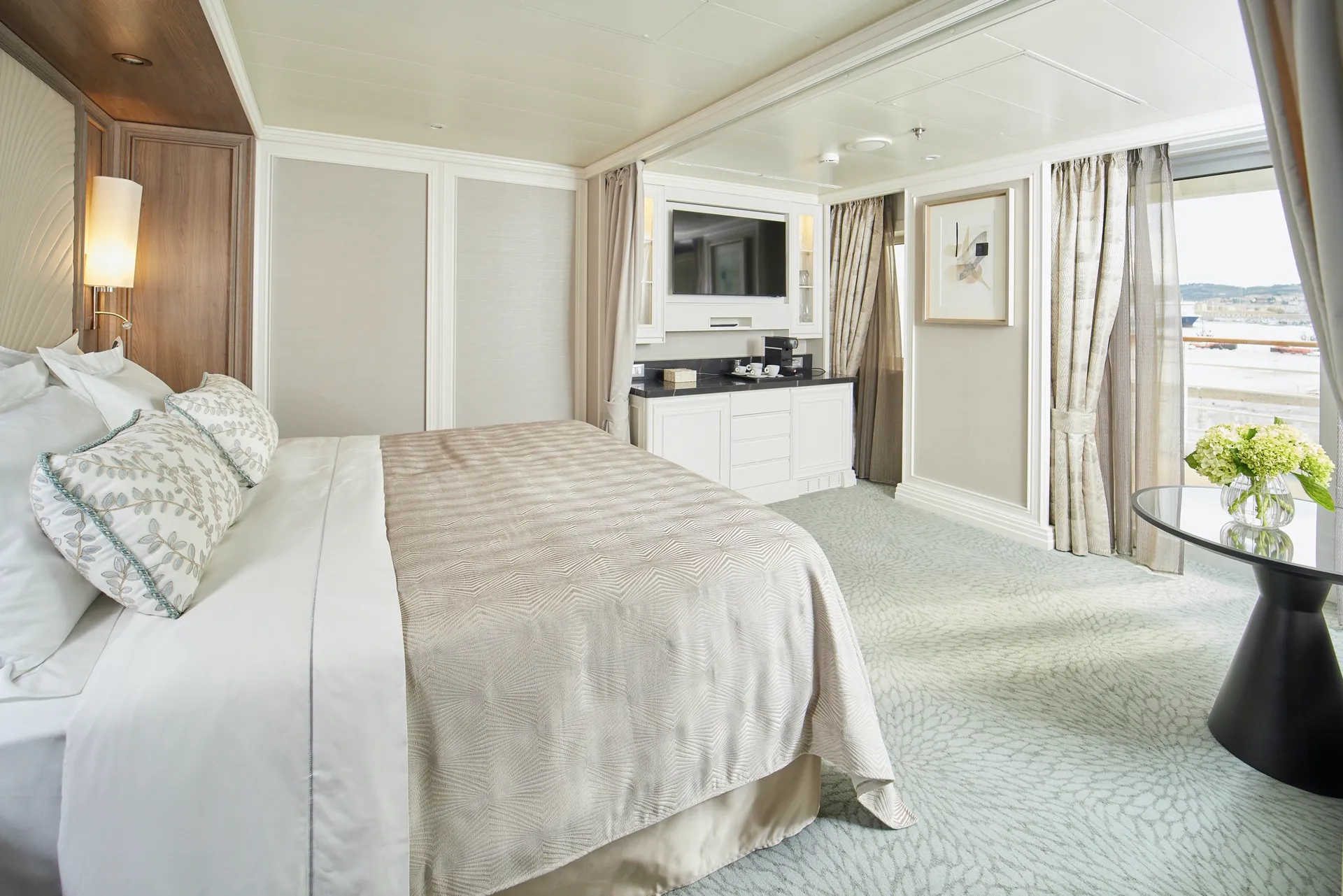 Σουίτα Κονσιέρζ 1