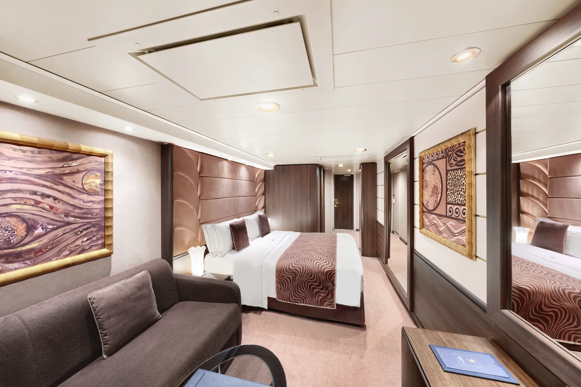 MSC YACHT CLUB DELUXE SUITE 1