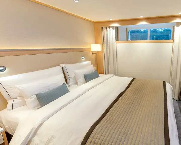 Standard Stateroom (E, F)