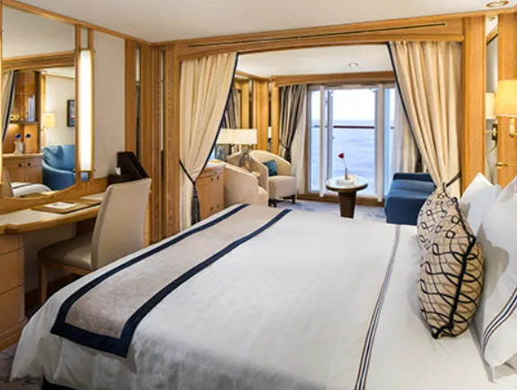 Balcony Suite 1