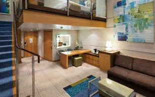 Crown Loft Suite