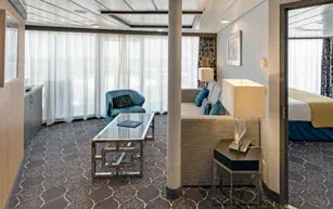 Spacious AquaTheatre Suite - 1 bedroom