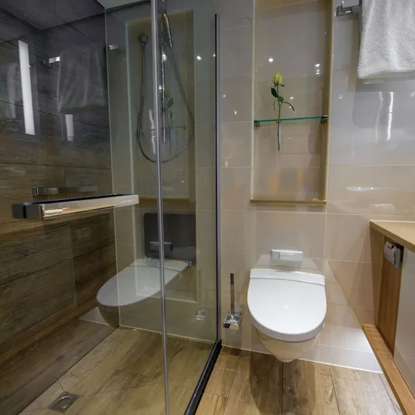 类别 5 | 红宝石甲板 2