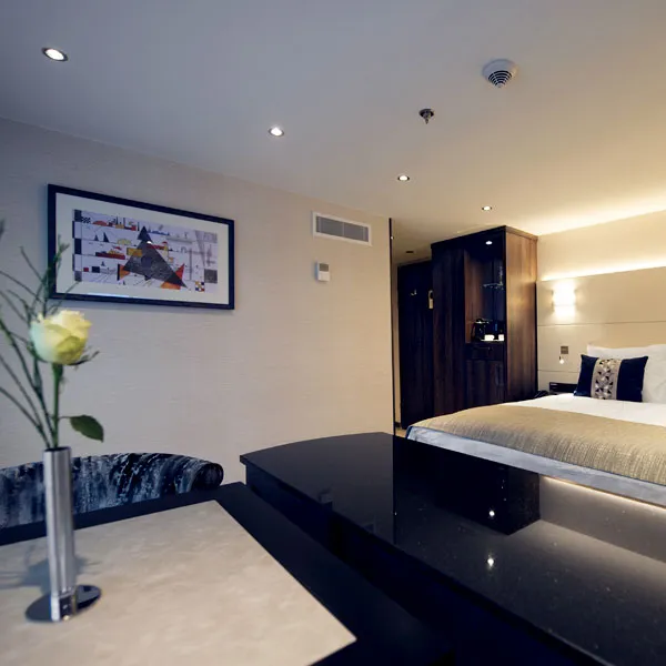 类别 5 | 红宝石甲板 1