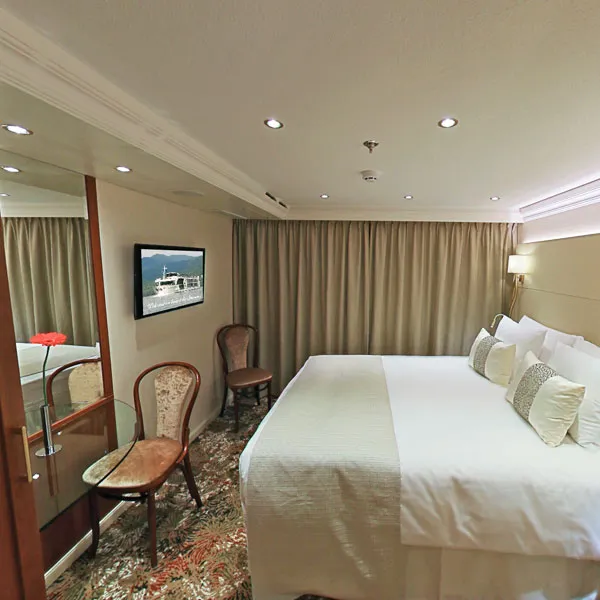 Kategorie 1 | Paluba Emerald 2