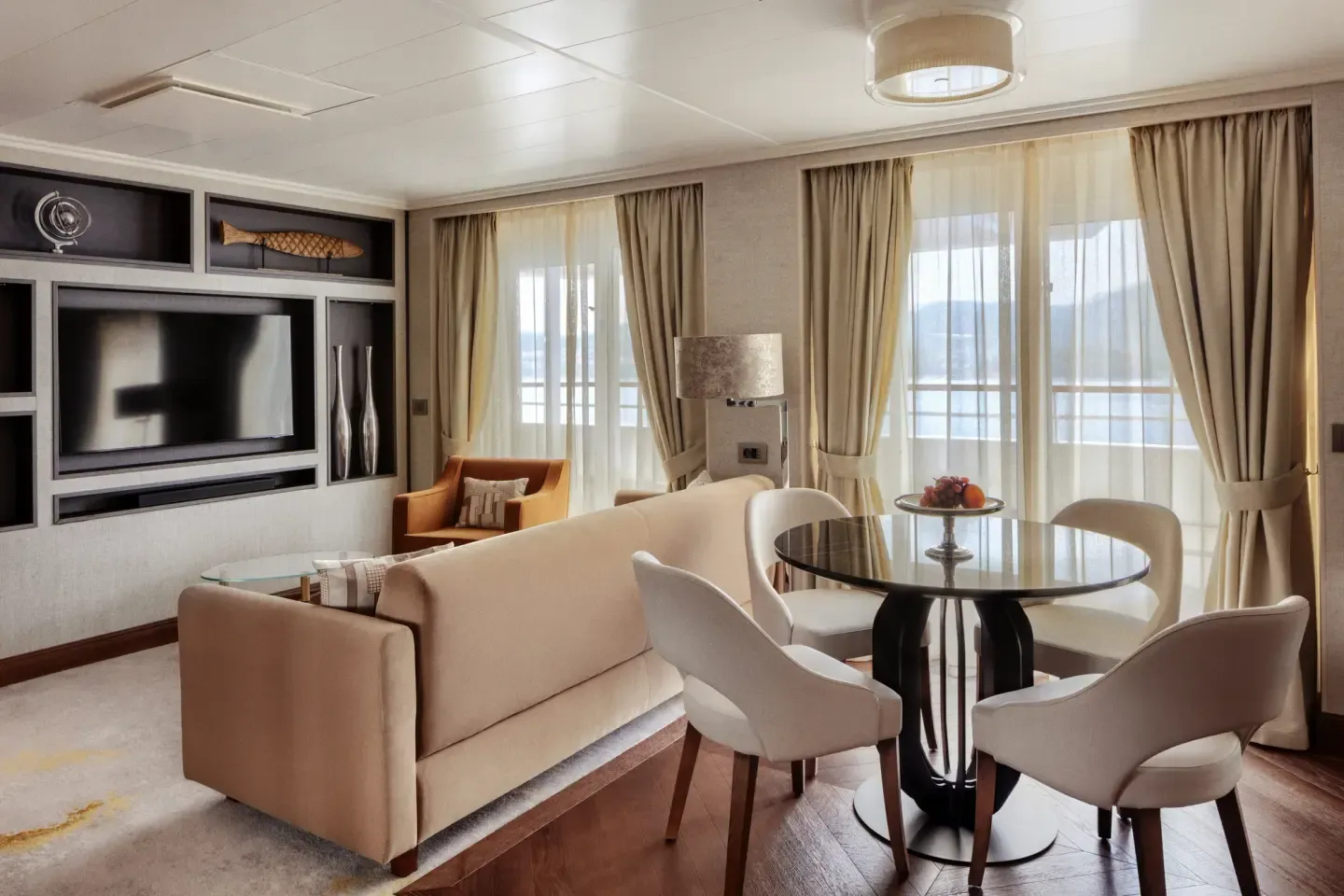 Junior Penthouse Premium Suite