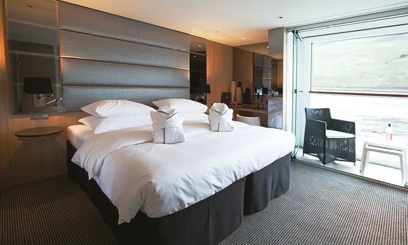 Luksuzni apartman s balkonom 1