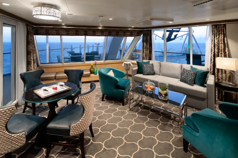 AquaTheatre Suite with Large Balcony - 2 Bedroom