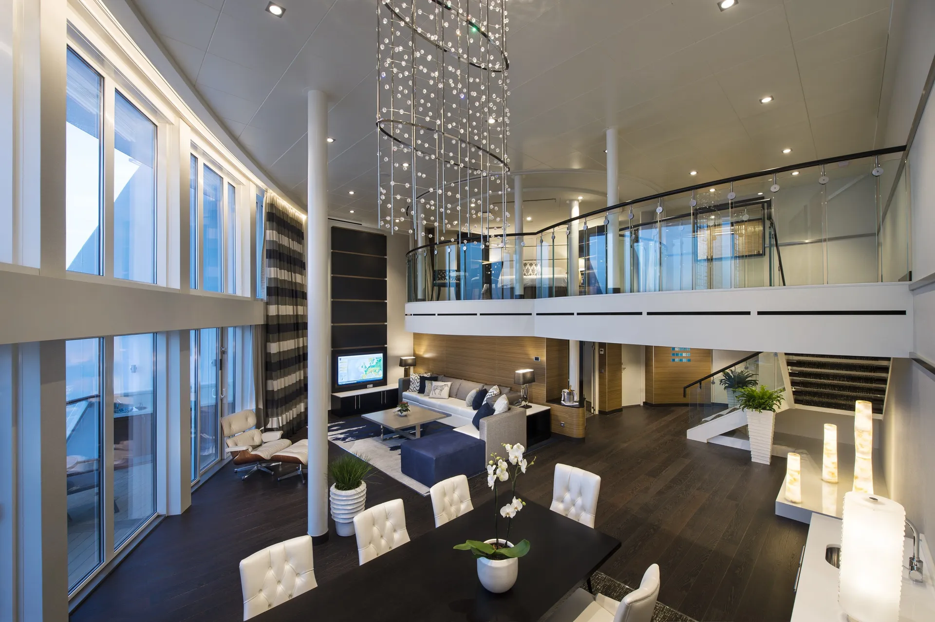 Royal Loft Suite with Balcony