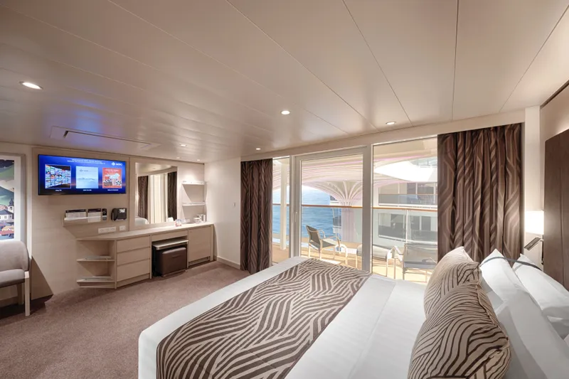 初级套房Aurea，拥有海滨和海洋景观 1