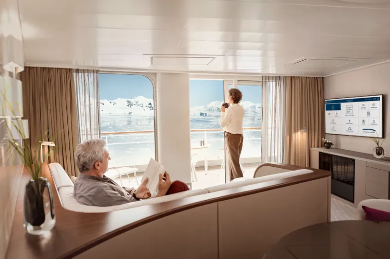 阳台豪华套房 1