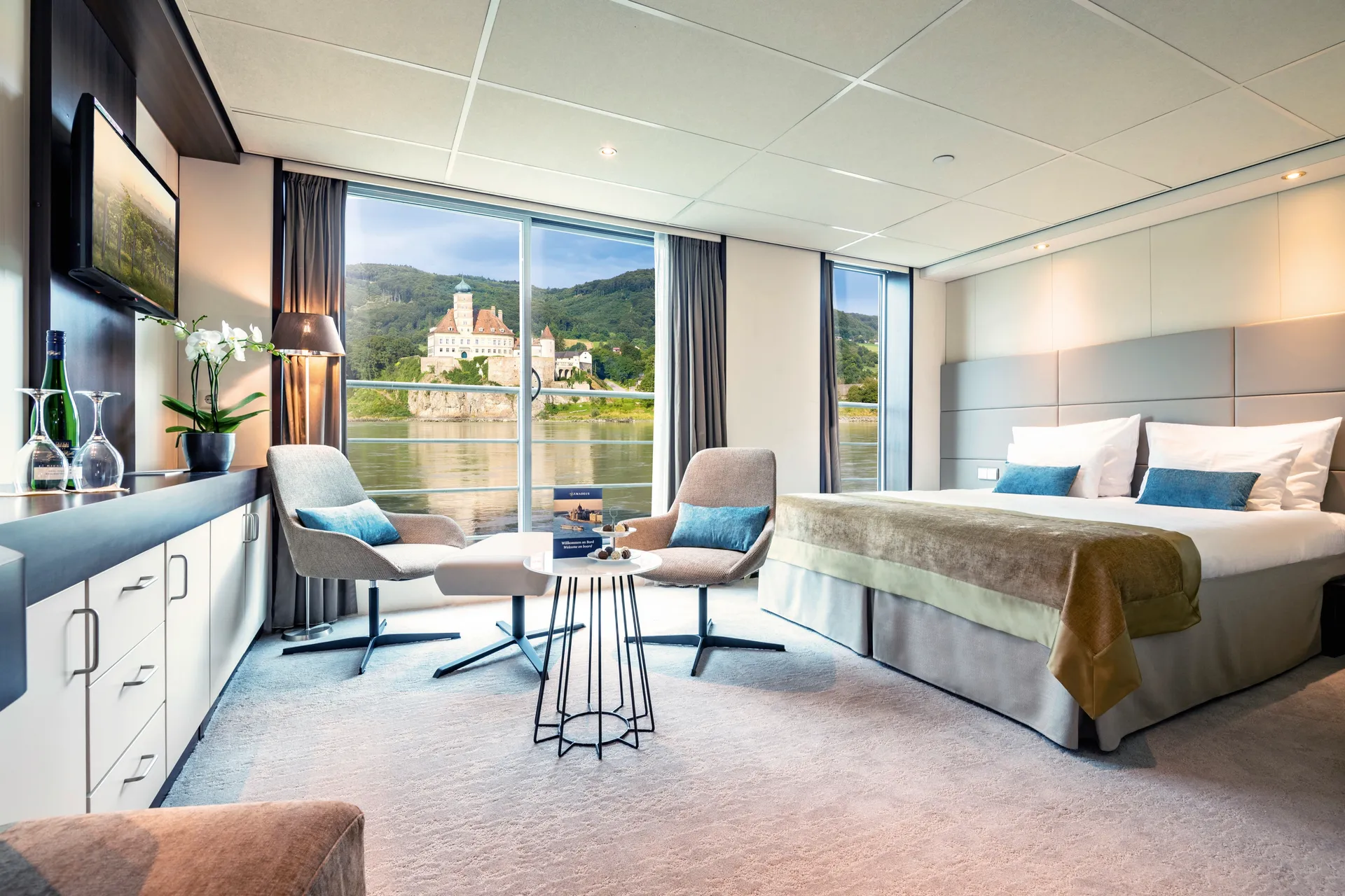 Suite with French Balcony