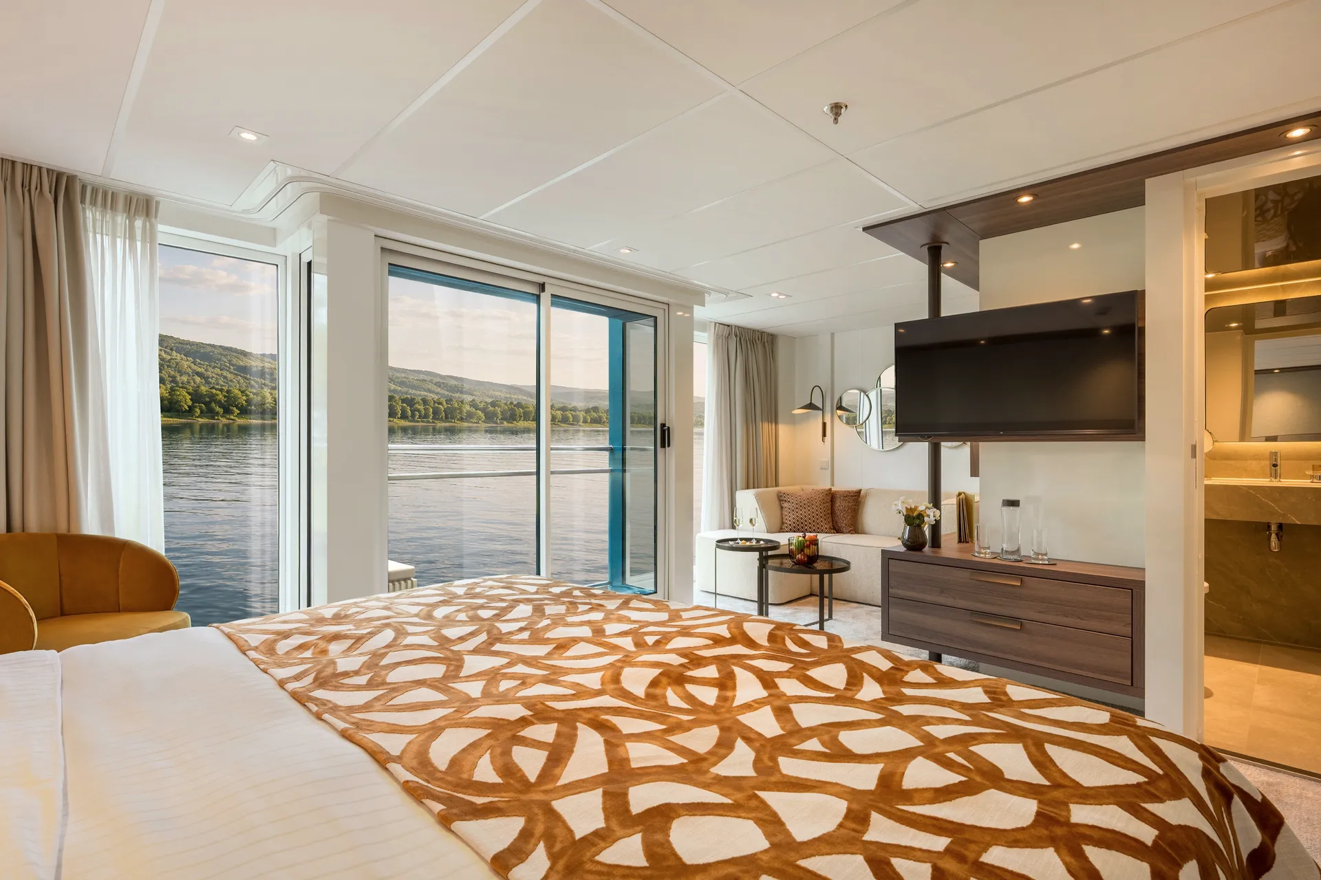 AMADEUS Suite