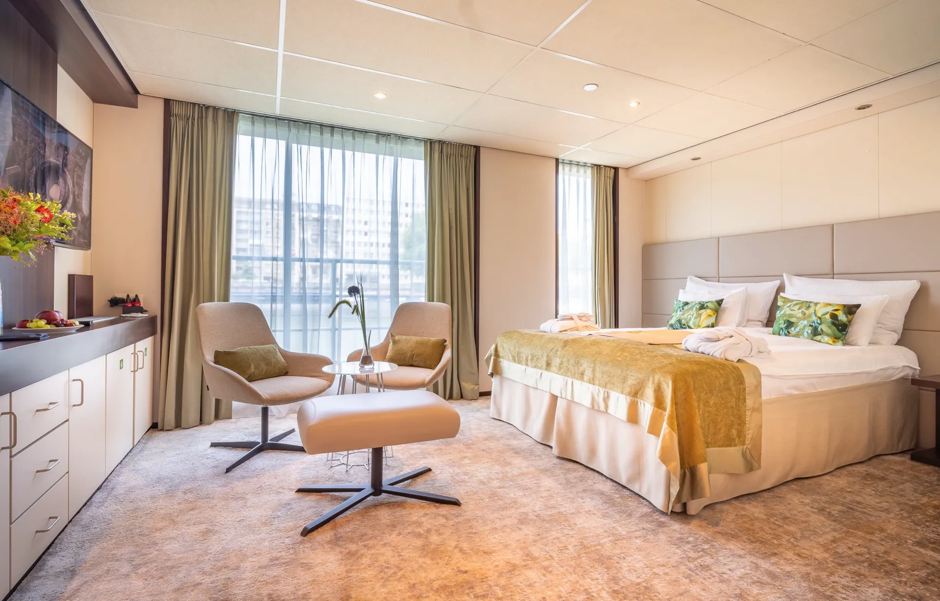 Suite with French Balcony