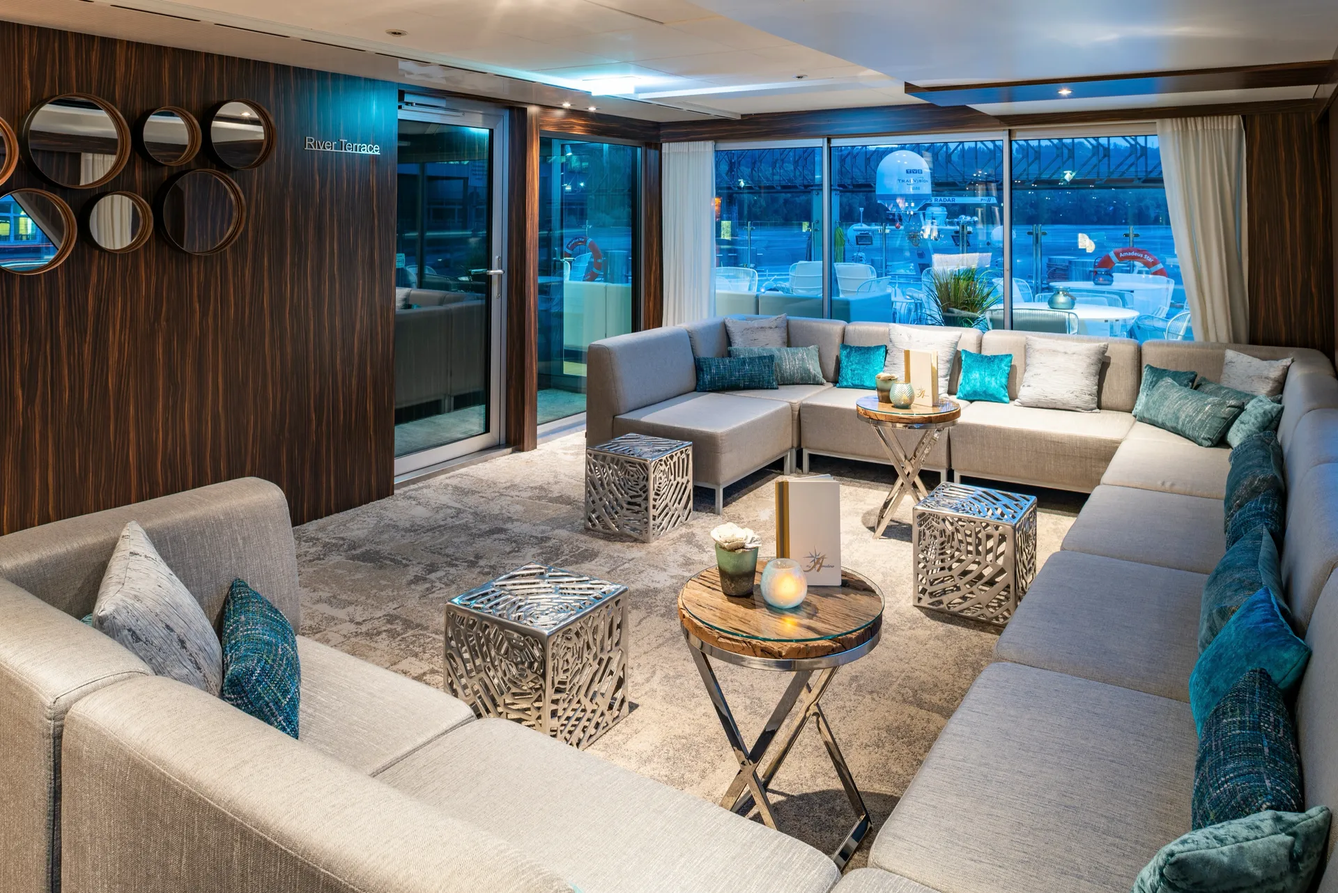 Panorama Bar and Lounge