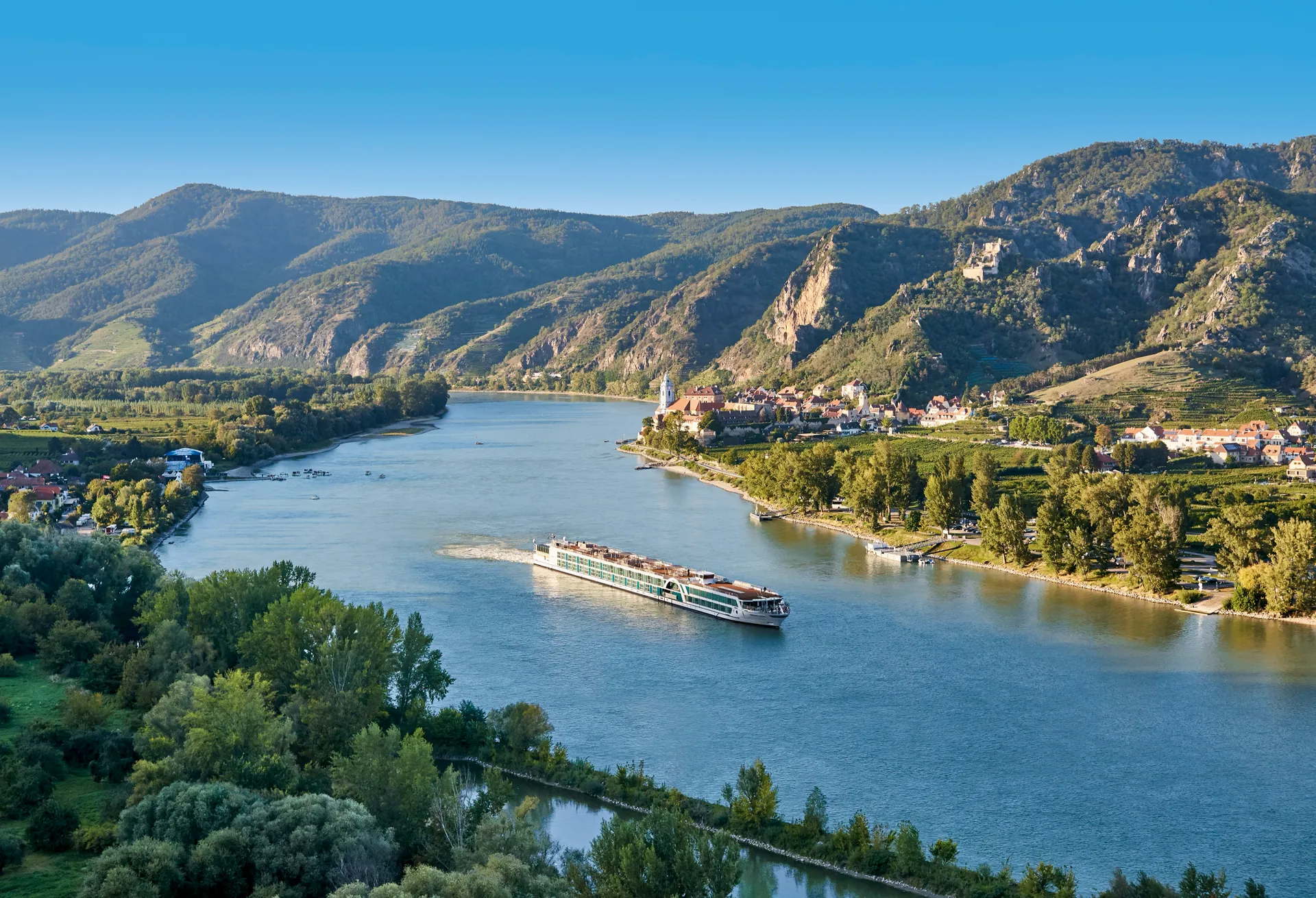 AMADEUS Queen — AMADEUS River Cruises