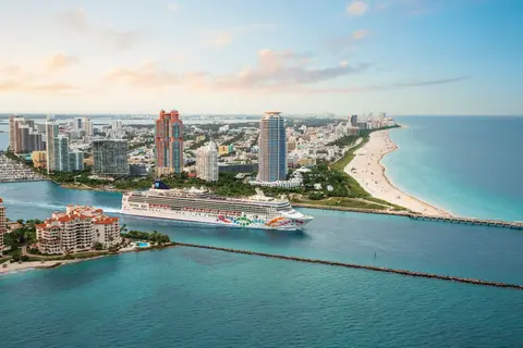 Norwegian Cruise Line (Norwegian Cruise Line)