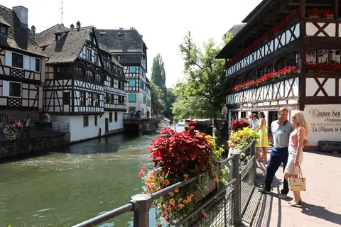 Romantic Rin (călătorie spre sud) — Avalon Waterways · Avalon Vista