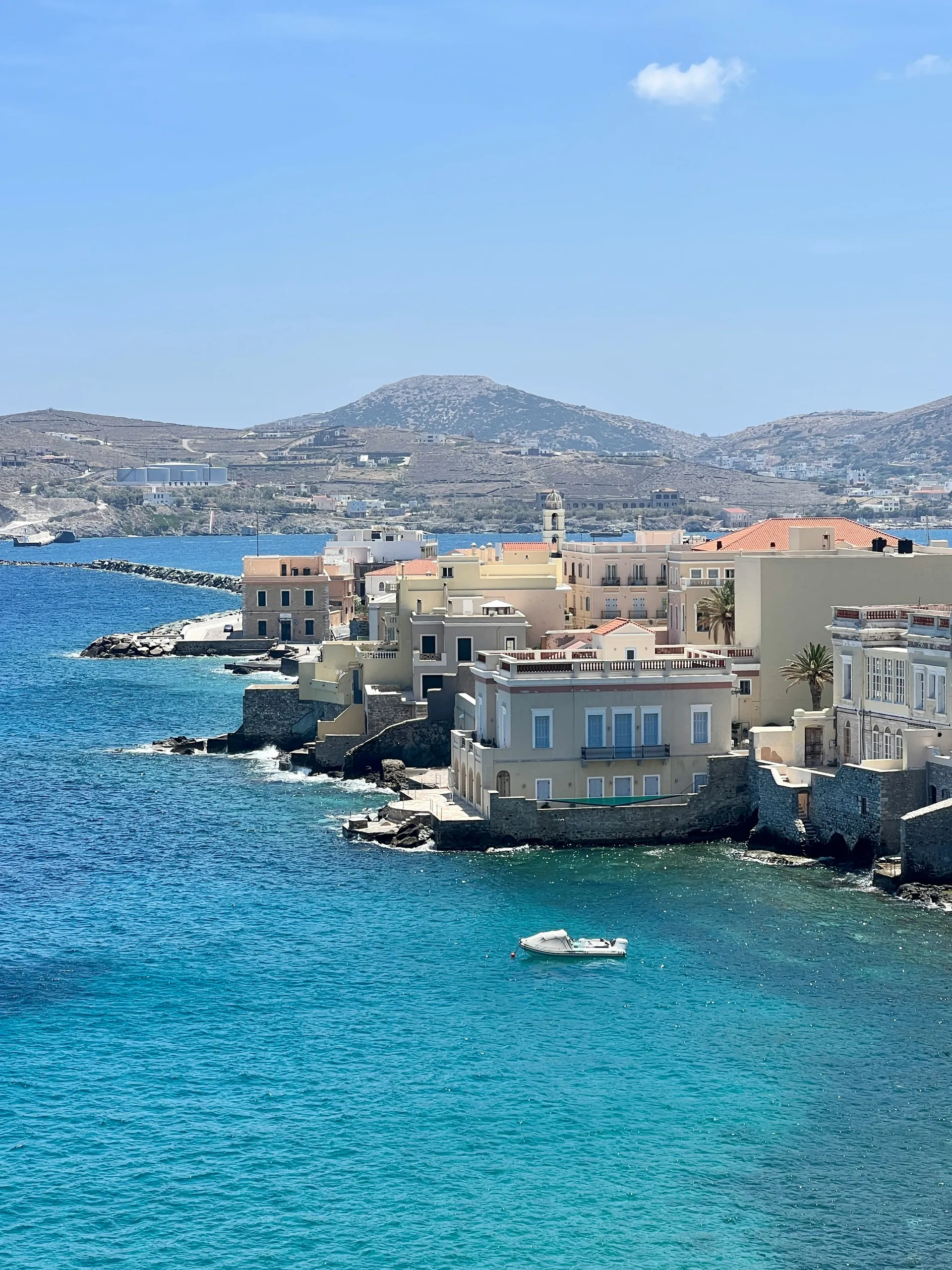 Syros 9