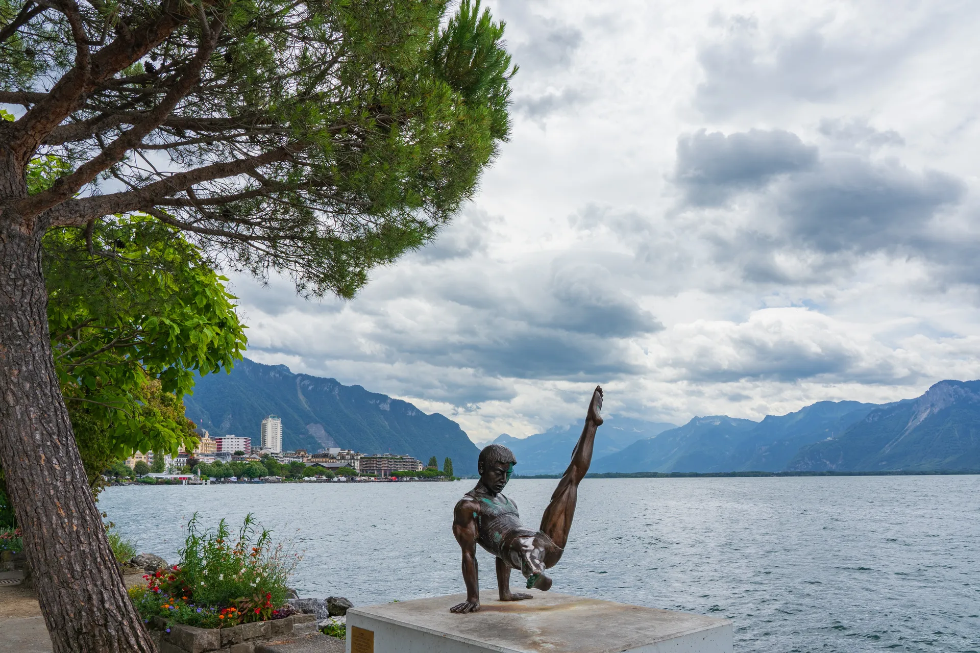 Montreux 2