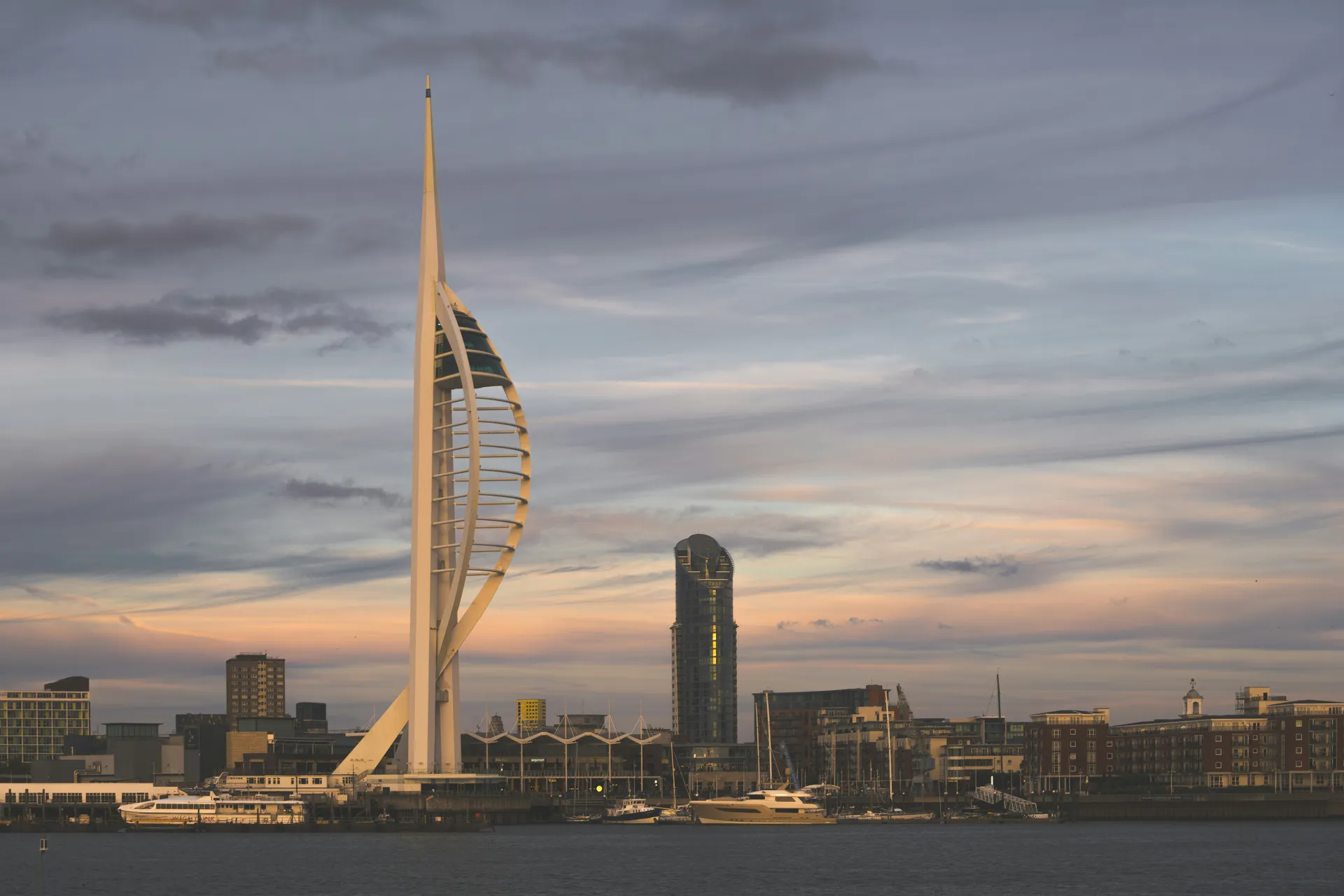 Portsmouth (Portsmouth, UK)