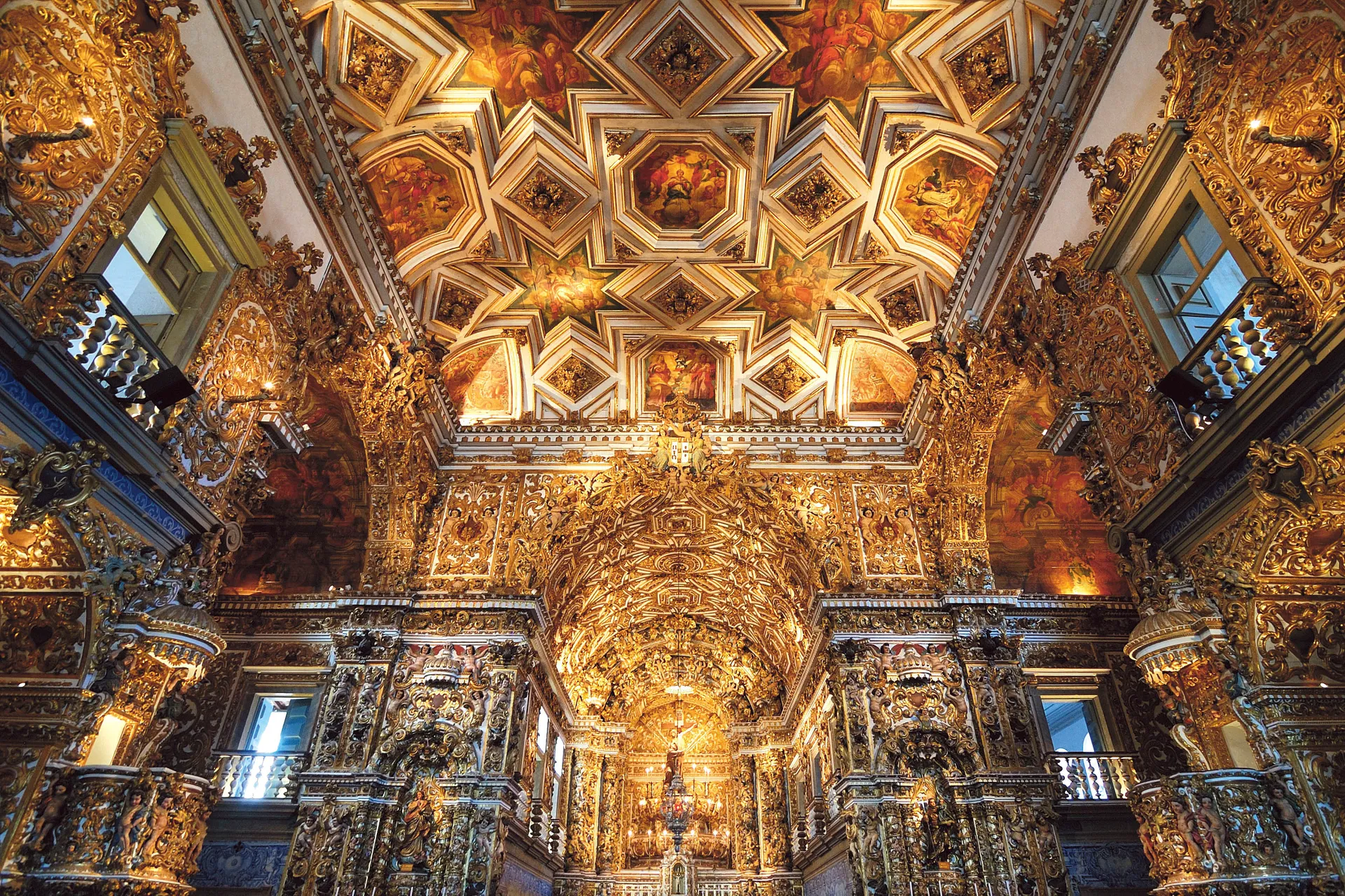Unutulmaz Douro ile Lizbon & Madrid — Scenic River Cruises · Scenic Azure