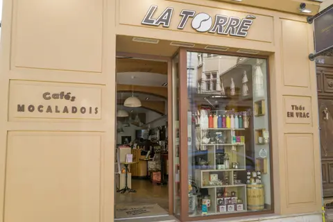 Burgundin ja Provencen olemus Djonista — AmaWaterways · AmaCello