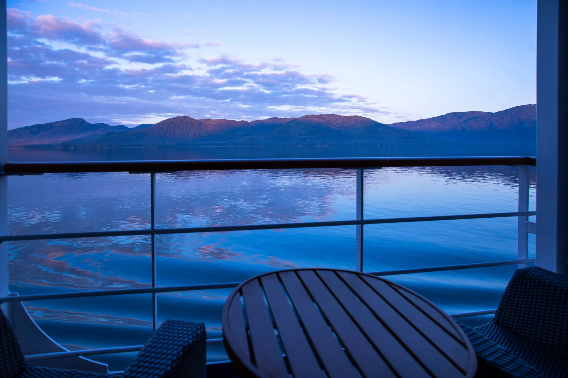 阿拉斯加峽灣與加拿大內海通道 — 奇寶郵輪 · Seabourn Encore