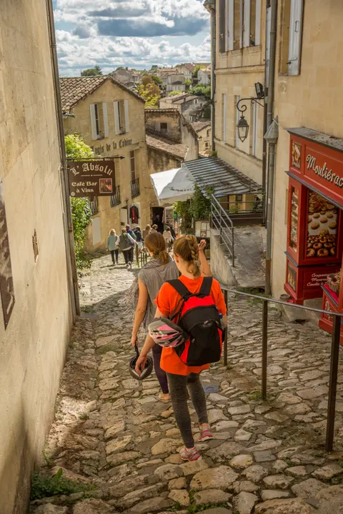 Okouzlující Bordeaux – Bordeaux do Bordeaux — Uniworld River Cruises · S.S. Bon Voyage