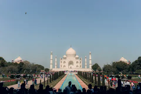 A Szent Gangesz és a Maharajas' Expressz - Kalkutta Mumbai felé — Uniworld Folyami Hajóutak · Ganges Voyager II