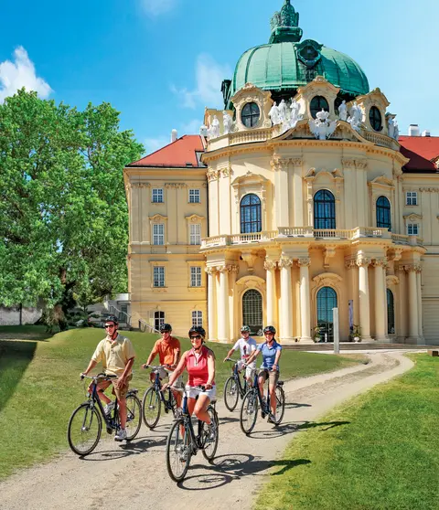 Aktiivinen & Löytöretki Tonavalla, sisältäen yhden yön Budapestissä (Länteen päin) — Avalon Waterways · Avalon Impression