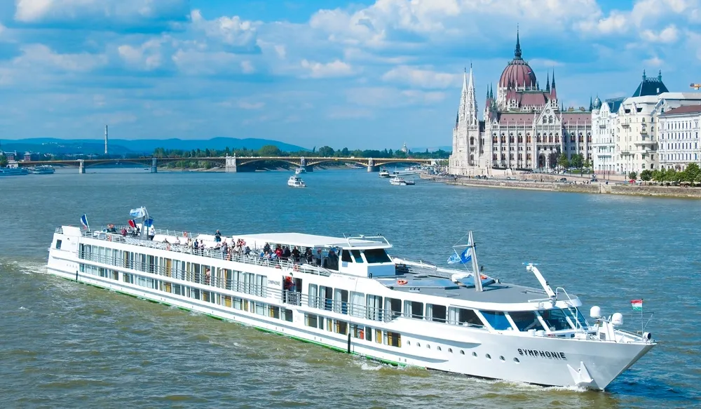 MS Symphonie 9