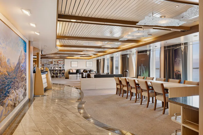 Recepție și Birou de Expediție 2