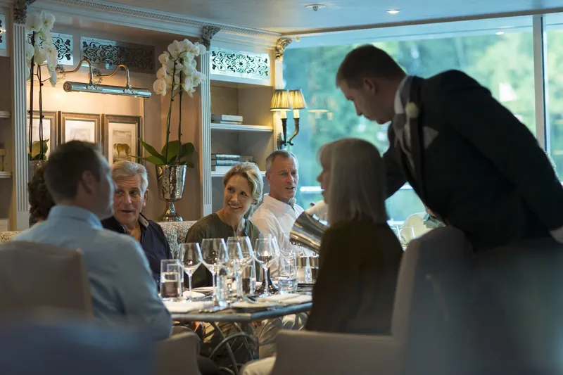 S.S. Μαρία Θηρεσία 11