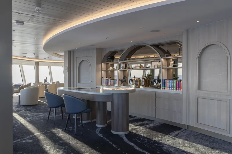 Observation Lounge 1