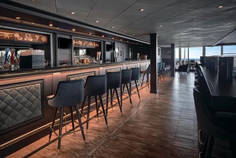 The Local Bar & Grill