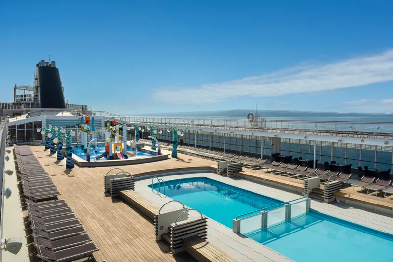 Le Piscine Piscină 1