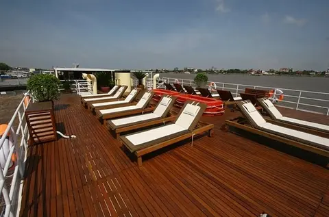 Lake Tonle