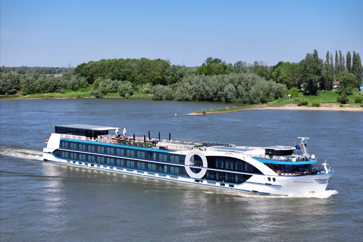 PORTO MIRANTE — VIVA Cruises