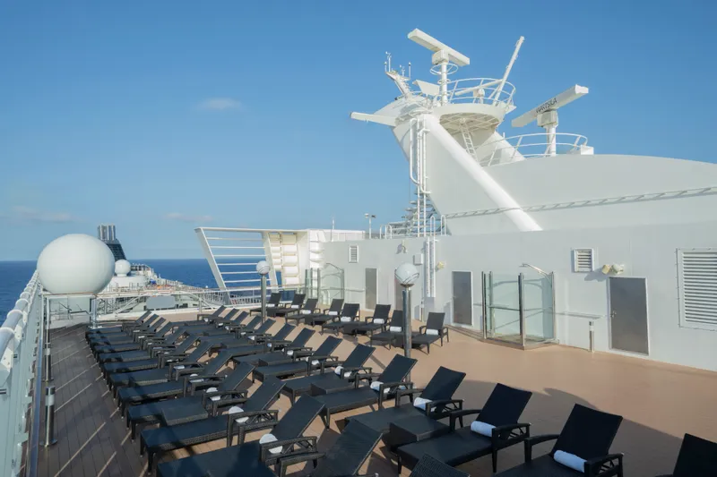 Top 16 Exclusive Solarium 1