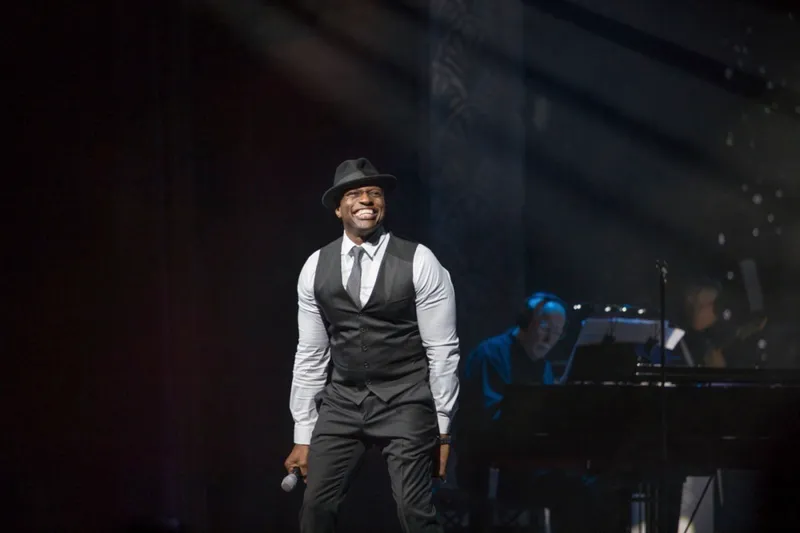 Invitați Speciali: Artiști și Conferențiari Distinși 3