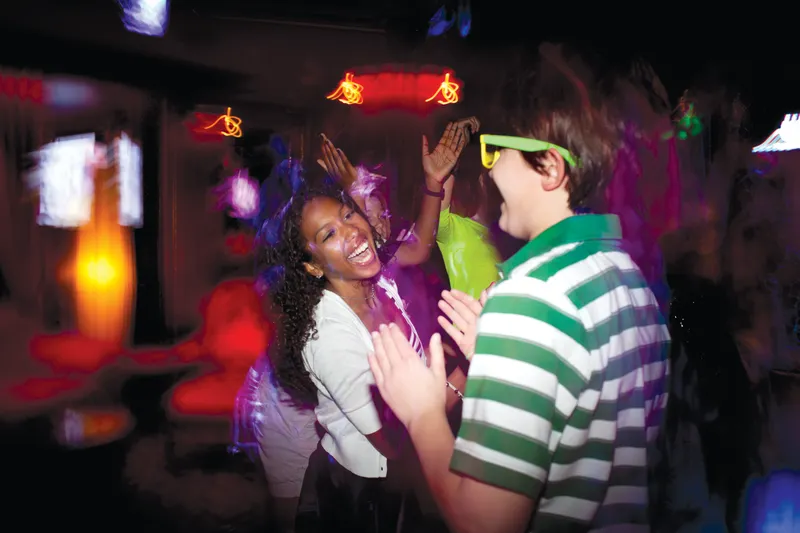 Entourage Teen Club 2