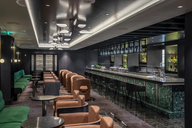 Elixir Mixologi Bar 4