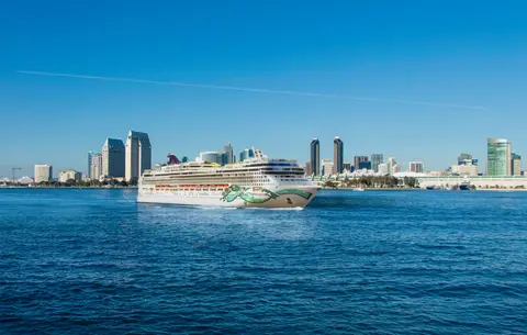 Csendes-óceáni partvidék: San Francisco és Astoria — Norwegian Cruise Line · Norwegian Jade