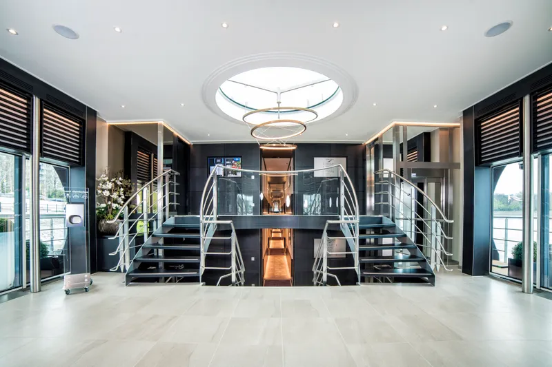 Reception og Atrium 2