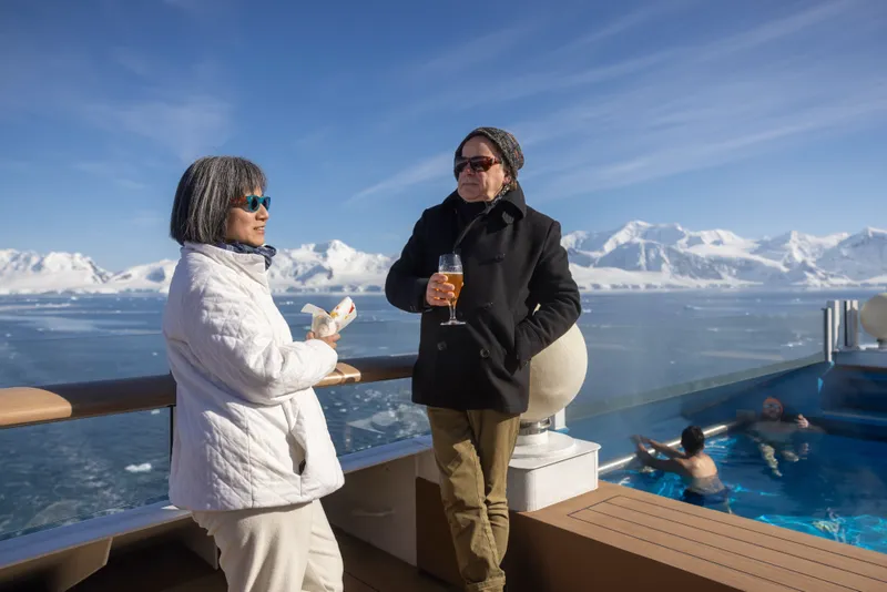 Ζεστό Υδρομασάζ 3