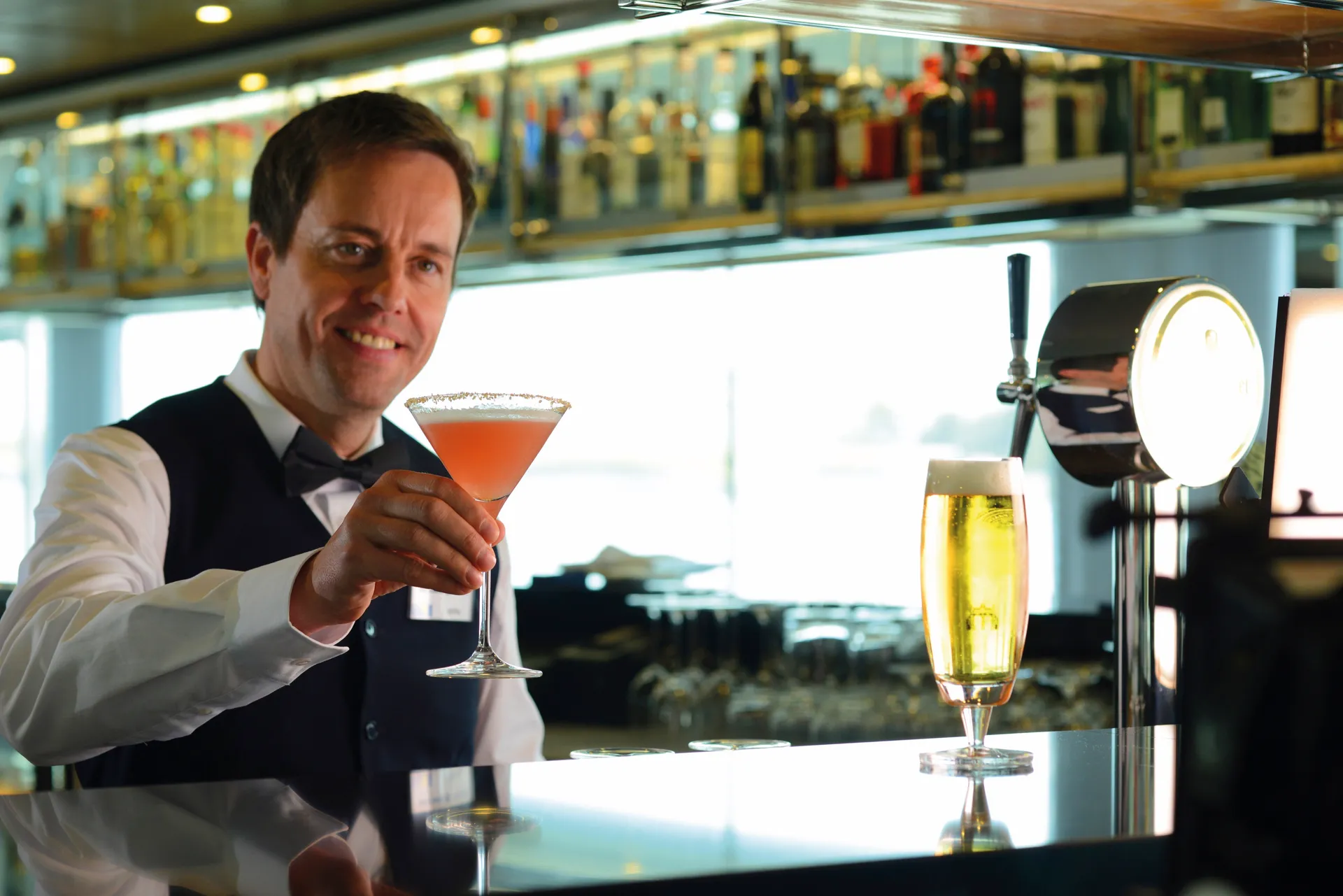 Πανοραμικό Σαλόνι & Μπαρ 2