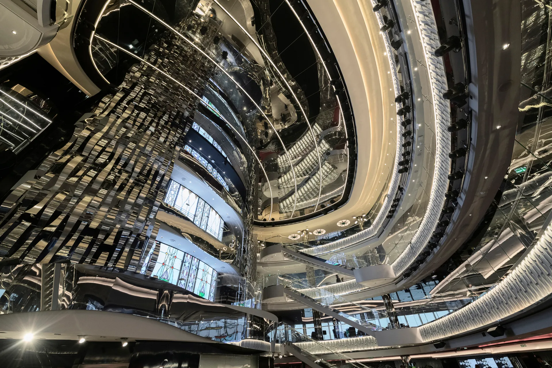 四層中庭 4
