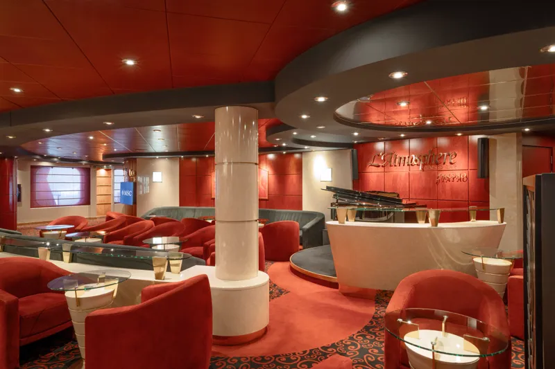 L'Atmosphere Piano Bar 1